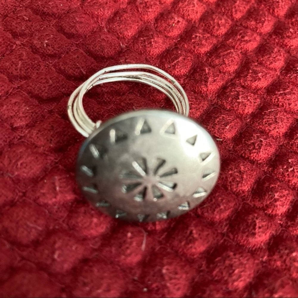 HANDMADE Round With Star Ring Sz 7-7.5